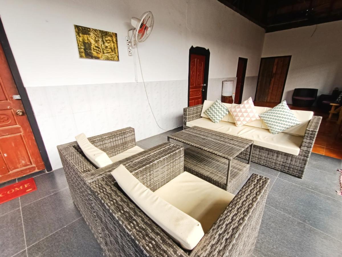 Sam'S Guesthouse M'Pai Bay Rongszanlöm-sziget Kültér fotó