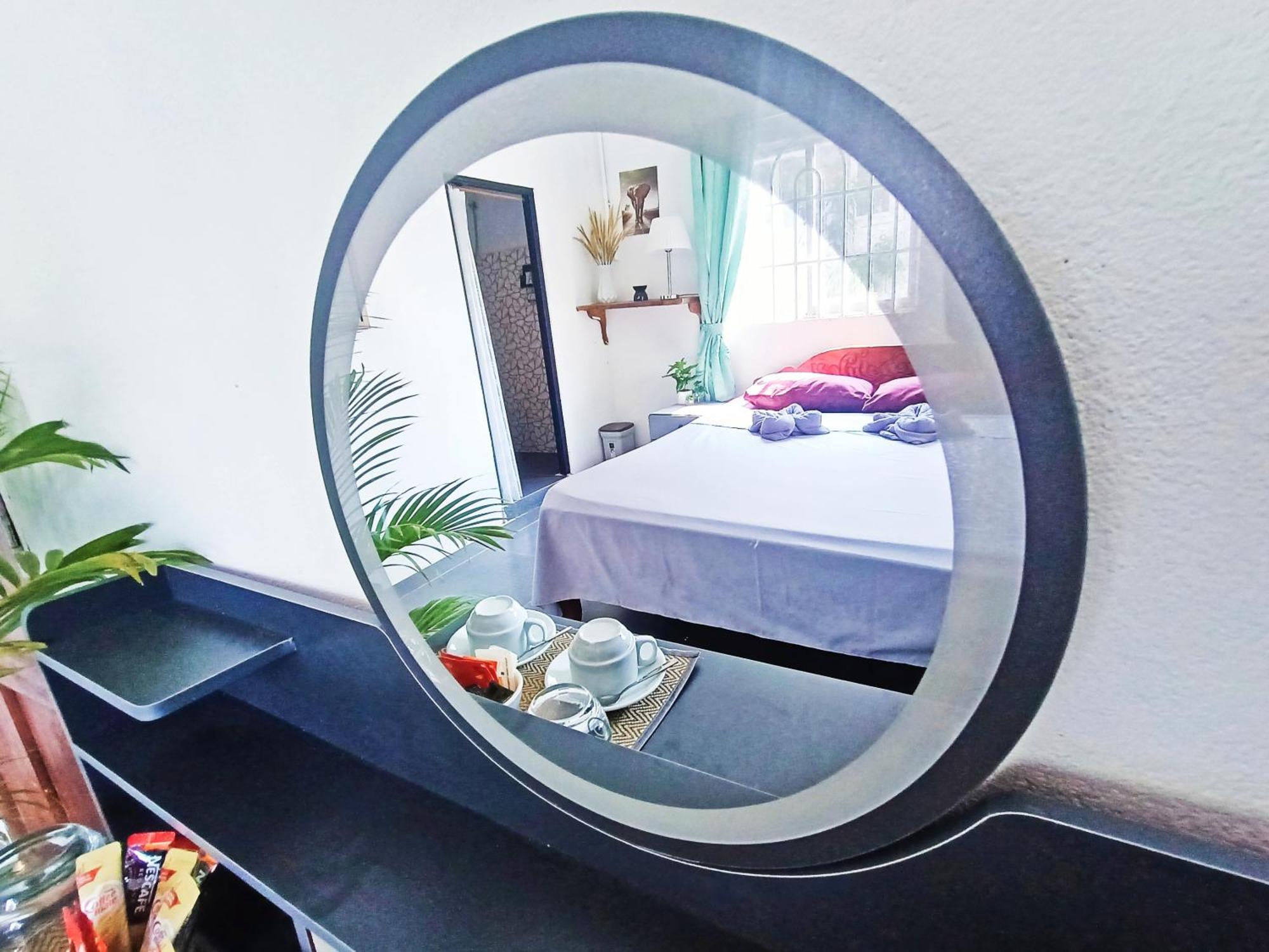 Sam'S Guesthouse M'Pai Bay Rongszanlöm-sziget Kültér fotó